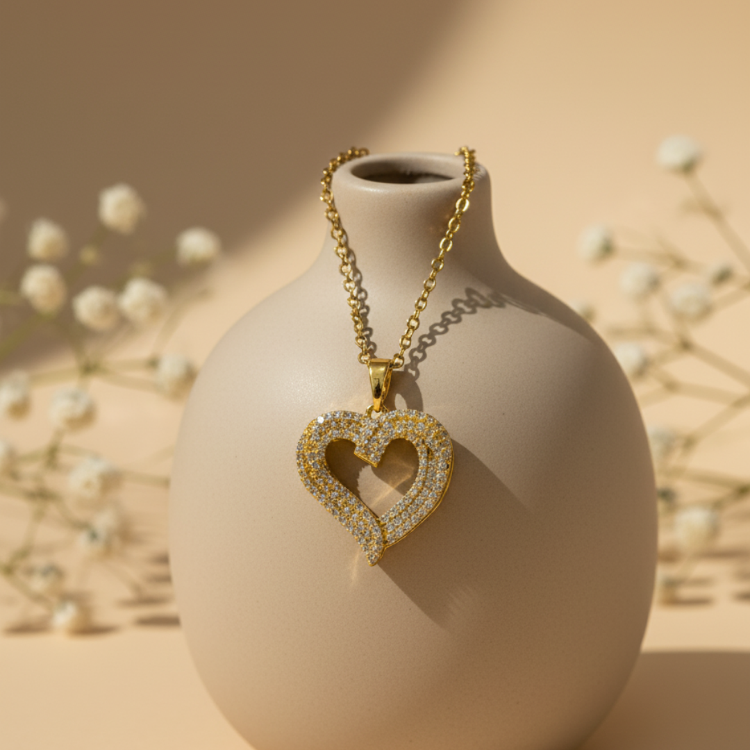 Hollow Heart Zircon Diamond Necklace