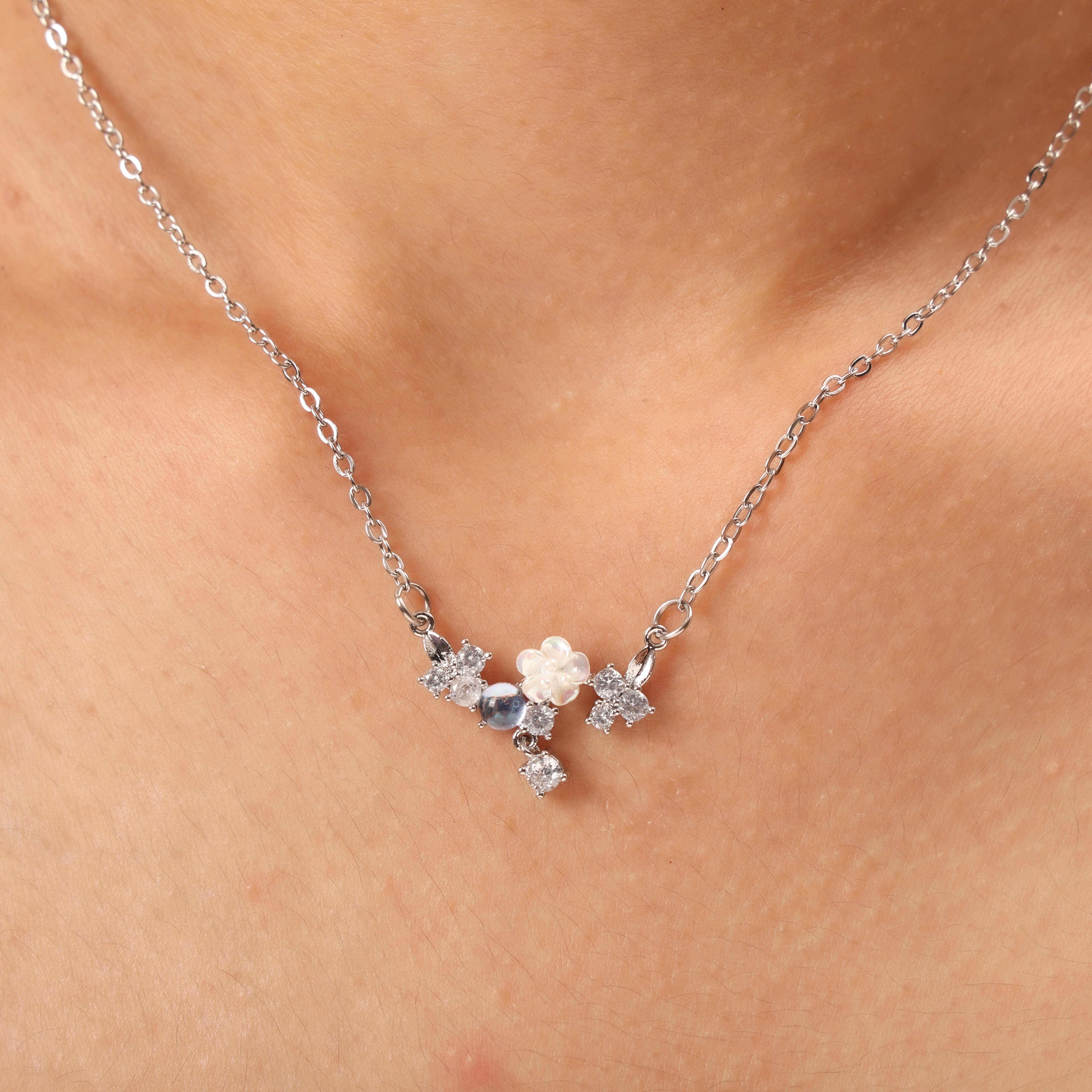 Silver Flower Cluster Necklace