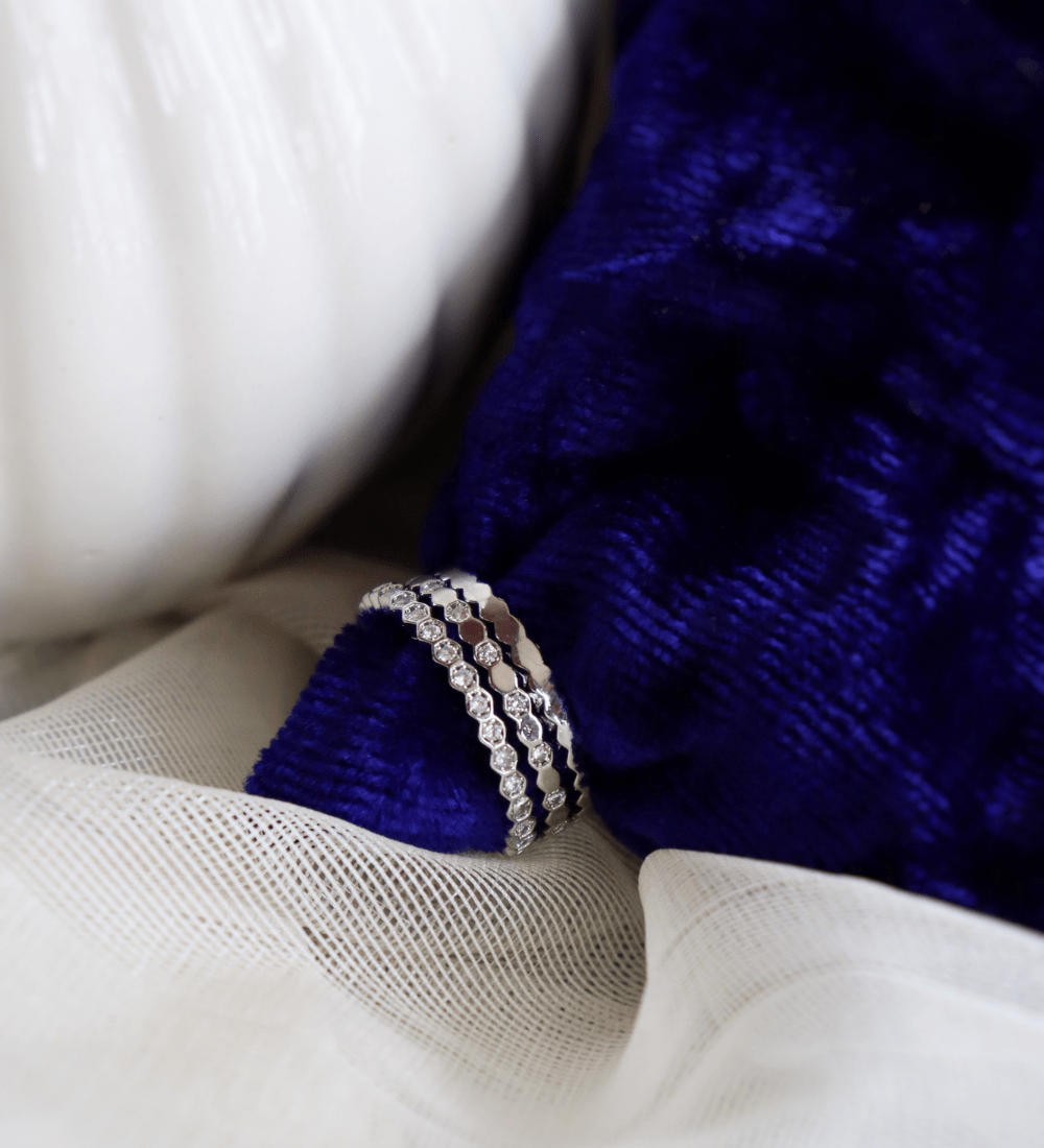 Geometric Stackable Rings