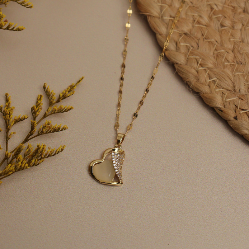 Halo Heart Zircon Diamond Necklace