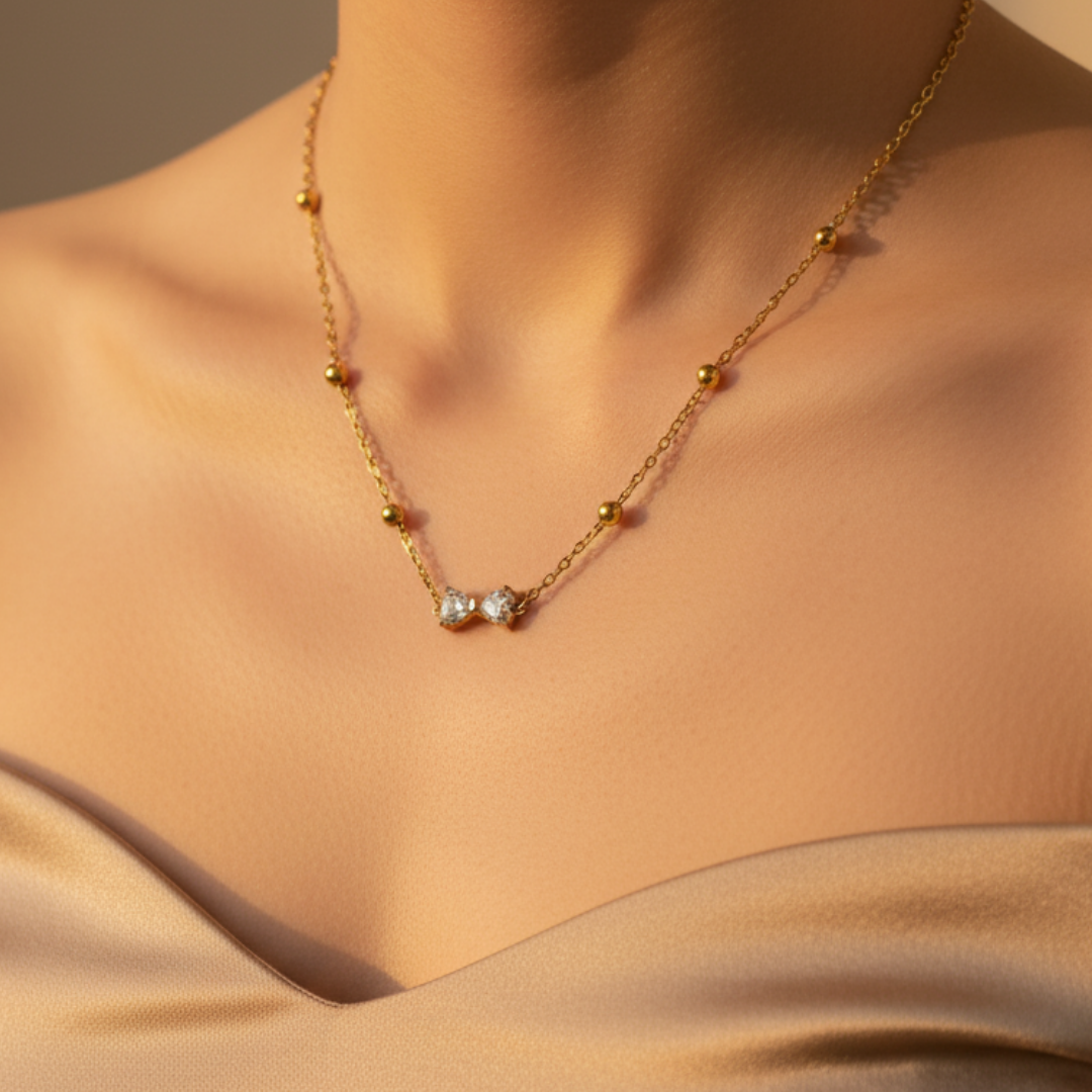 Minimalistic Zircon Bow Necklace