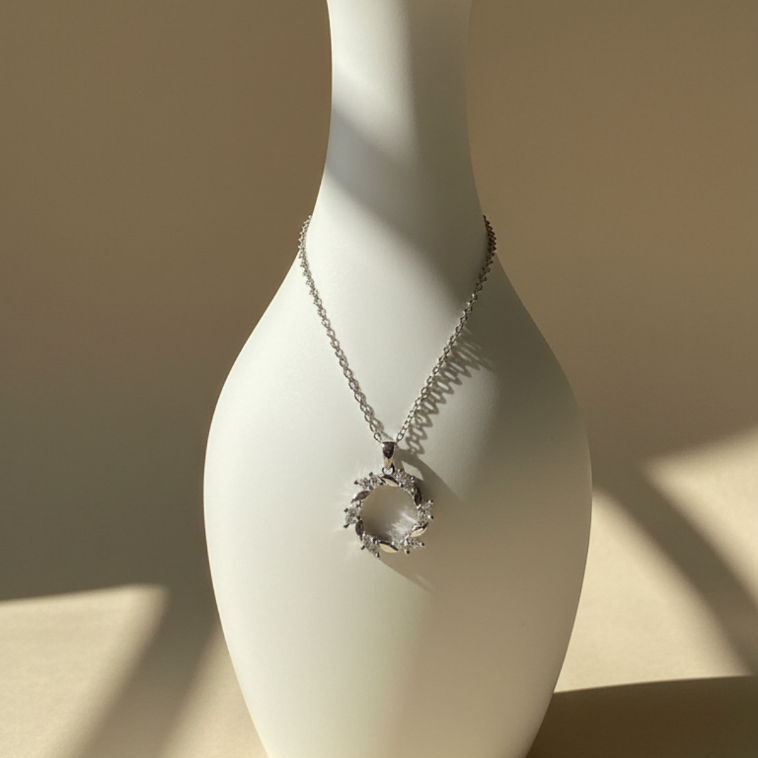 Infinite Swirl Zircon Diamond Necklace