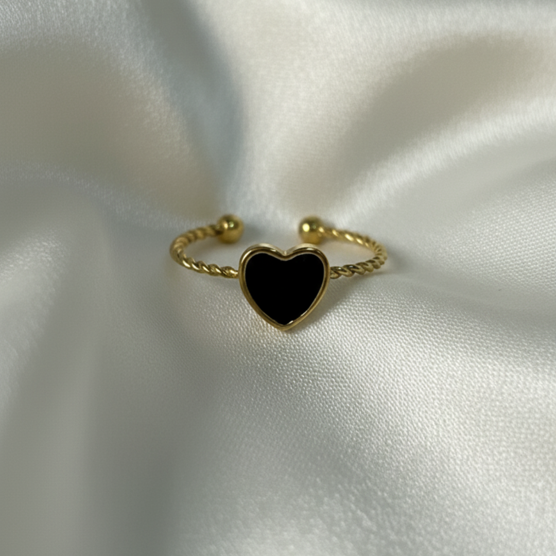Heart of Shadows Ring