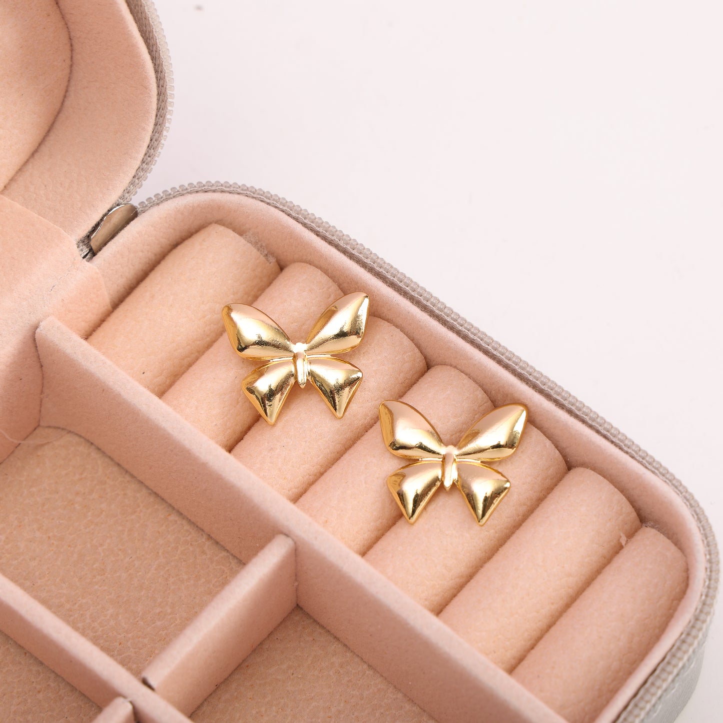 Cherly Manie Earrings