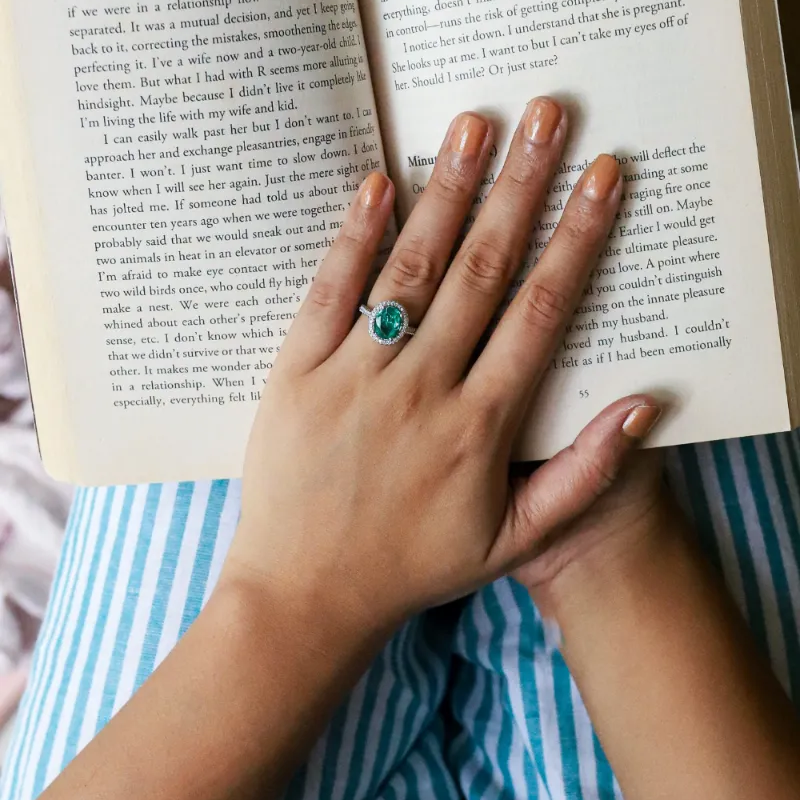 Oval Emrald Zircon Halo Ring