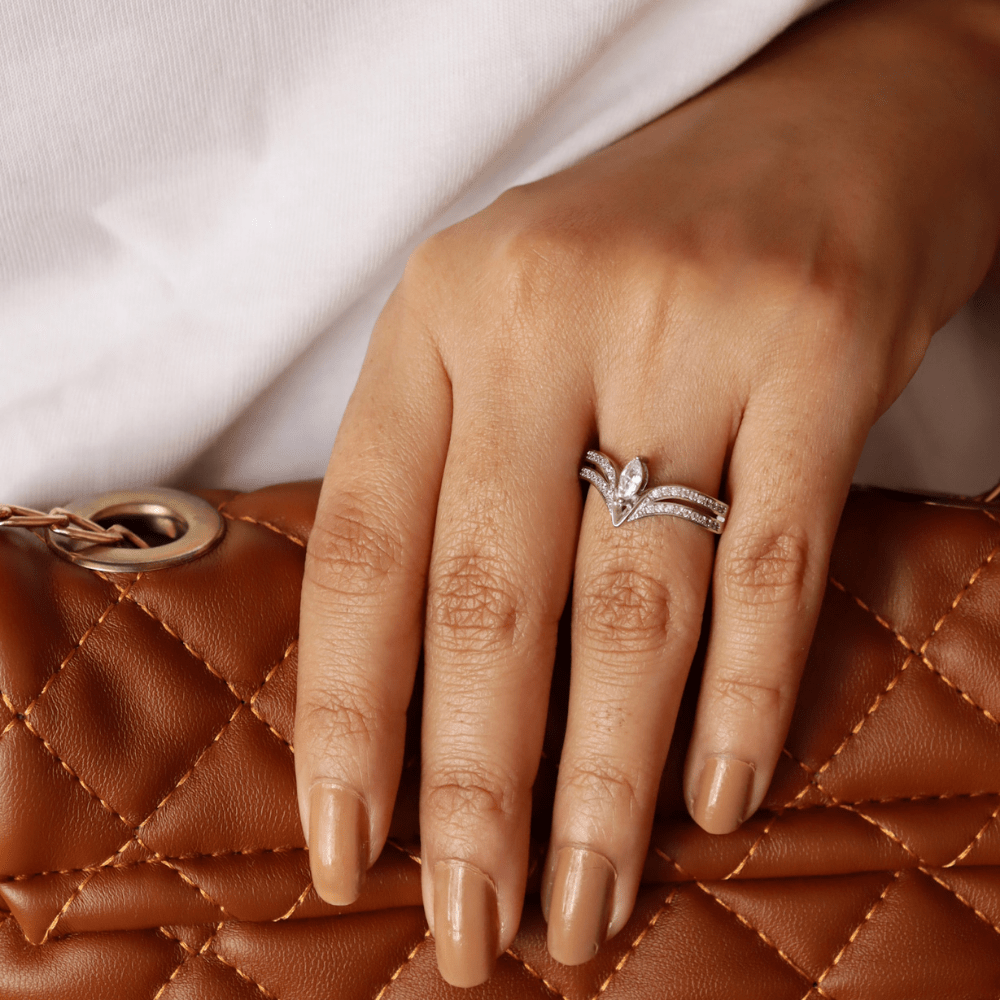Marquise V-Shaped Zircon Ring