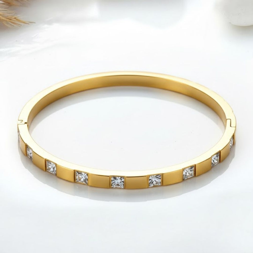 Pure Shine Goldbeam Diamond Kada