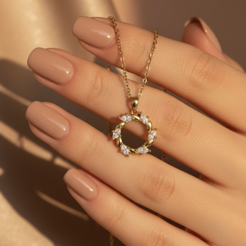 Infinite Swirl Zircon Diamond Necklace