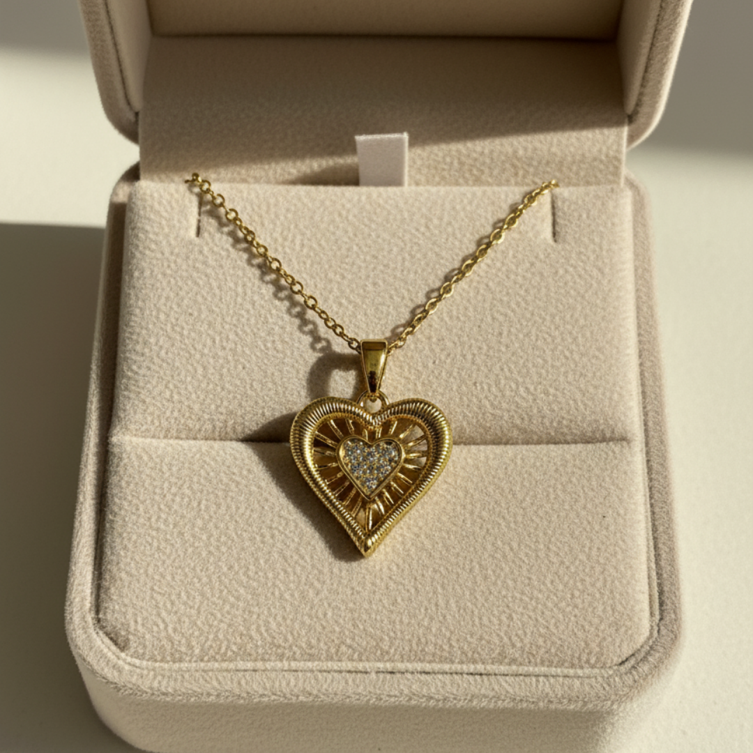 Zircon Diamond Studded Heart Necklace