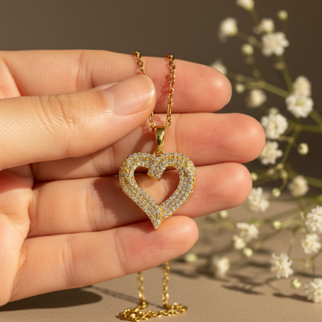 Hollow Heart Zircon Diamond Necklace