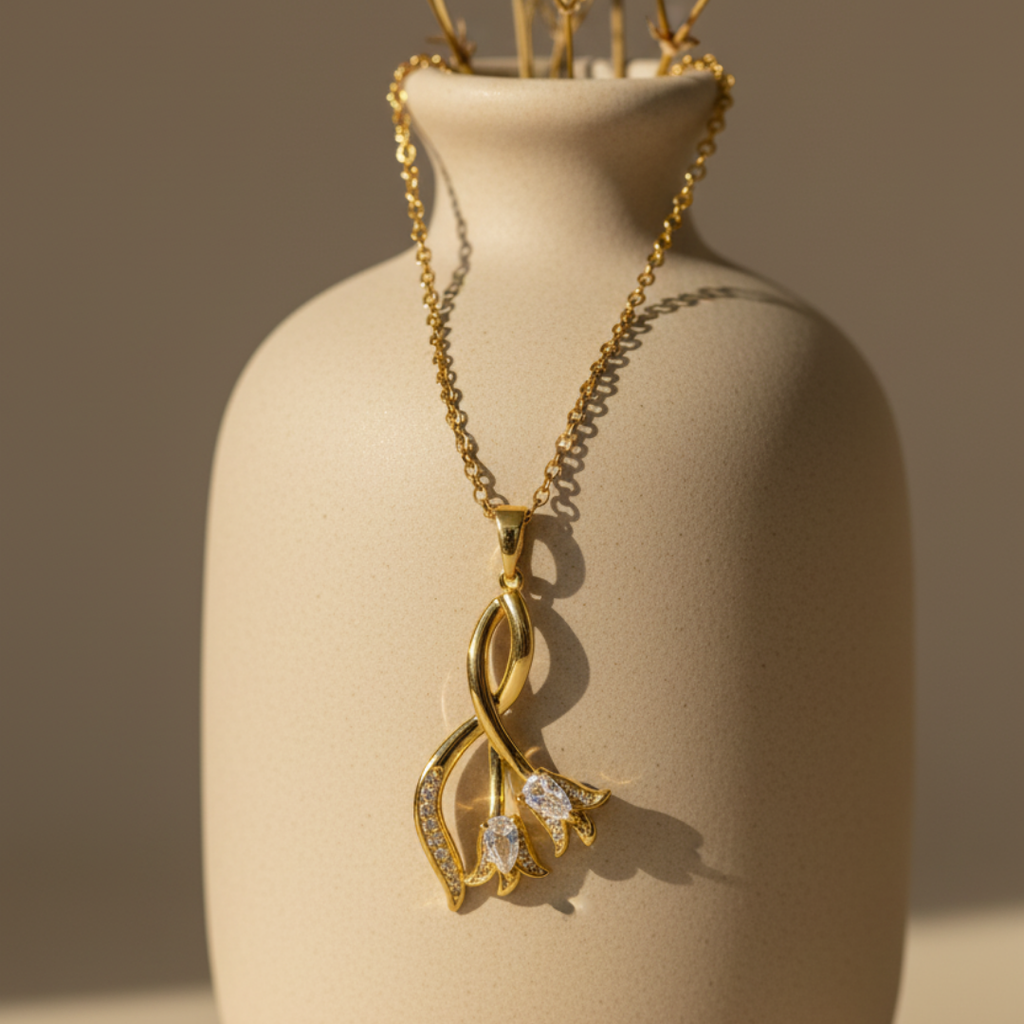 Tulip Style Zircon Diamond Necklace