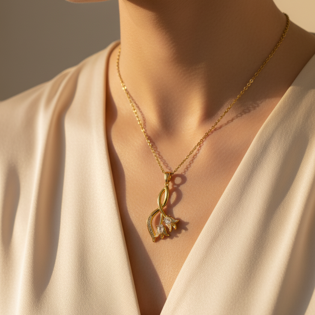 Tulip Style Zircon Diamond Necklace