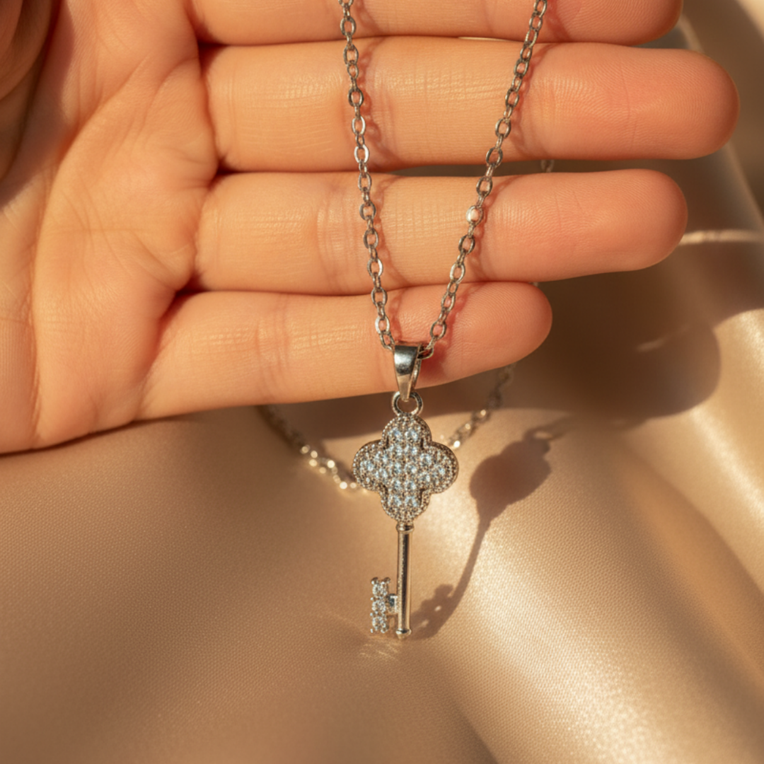 Key to Heart Classic Zircon Diamond Necklace