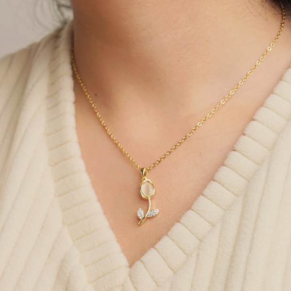 18k Gold Plated Rose Pendant Necklace