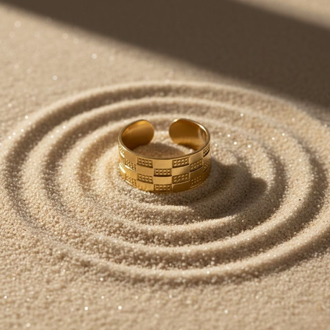 Geometric Weave Ring