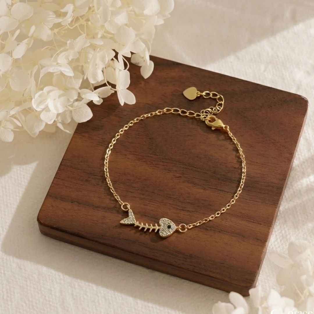 Dainty Fish Charm Anklet