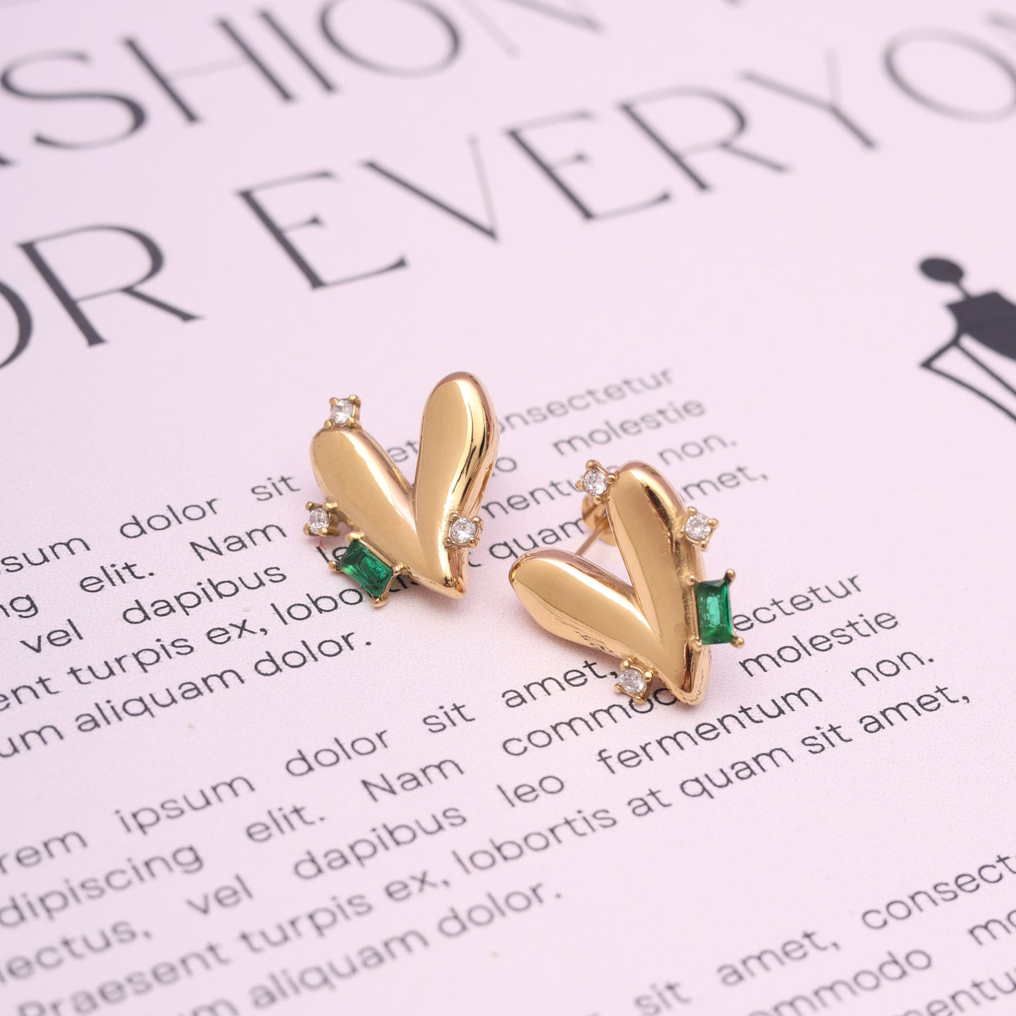 Curvy Love Earrings