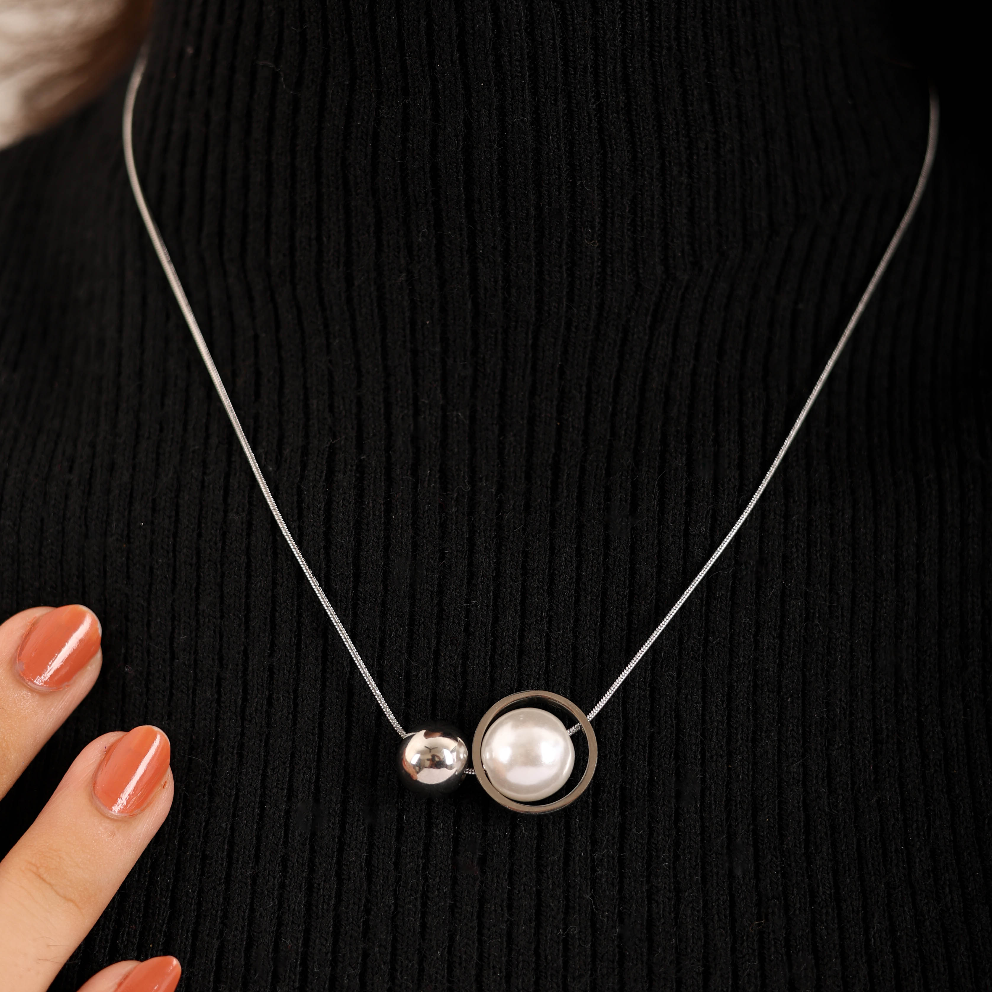 Palace Lights Necklace