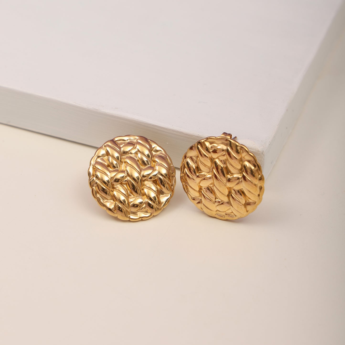 Elegant Discoid Earrings