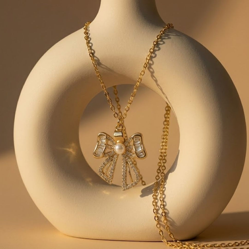 Vintage Carole Bow Pin Necklace