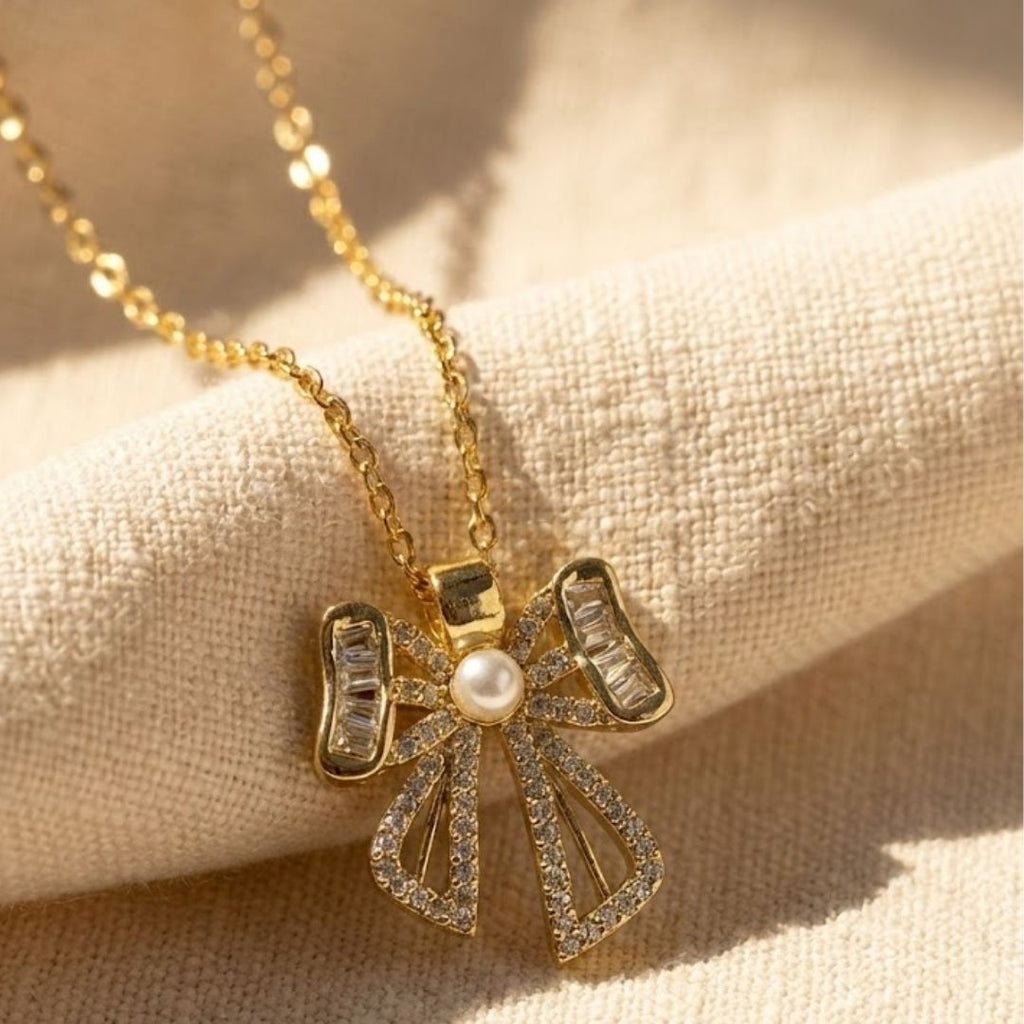 Vintage Carole Bow Pin Necklace