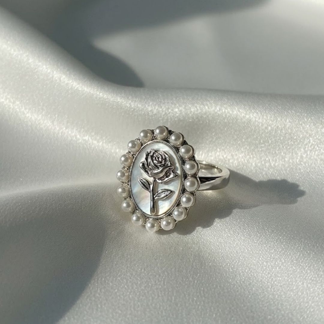 Vintage Rose Pearl Ring