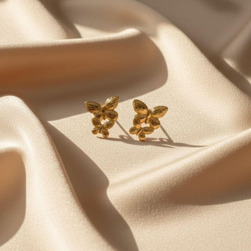 Gimmicky Freak Earrings