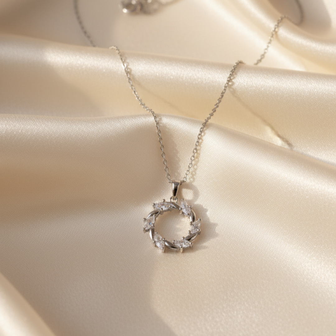 Infinite Swirl Zircon Diamond Necklace