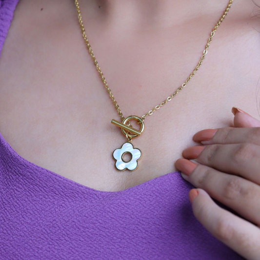 18k Gold Ivory Blossom Pendant