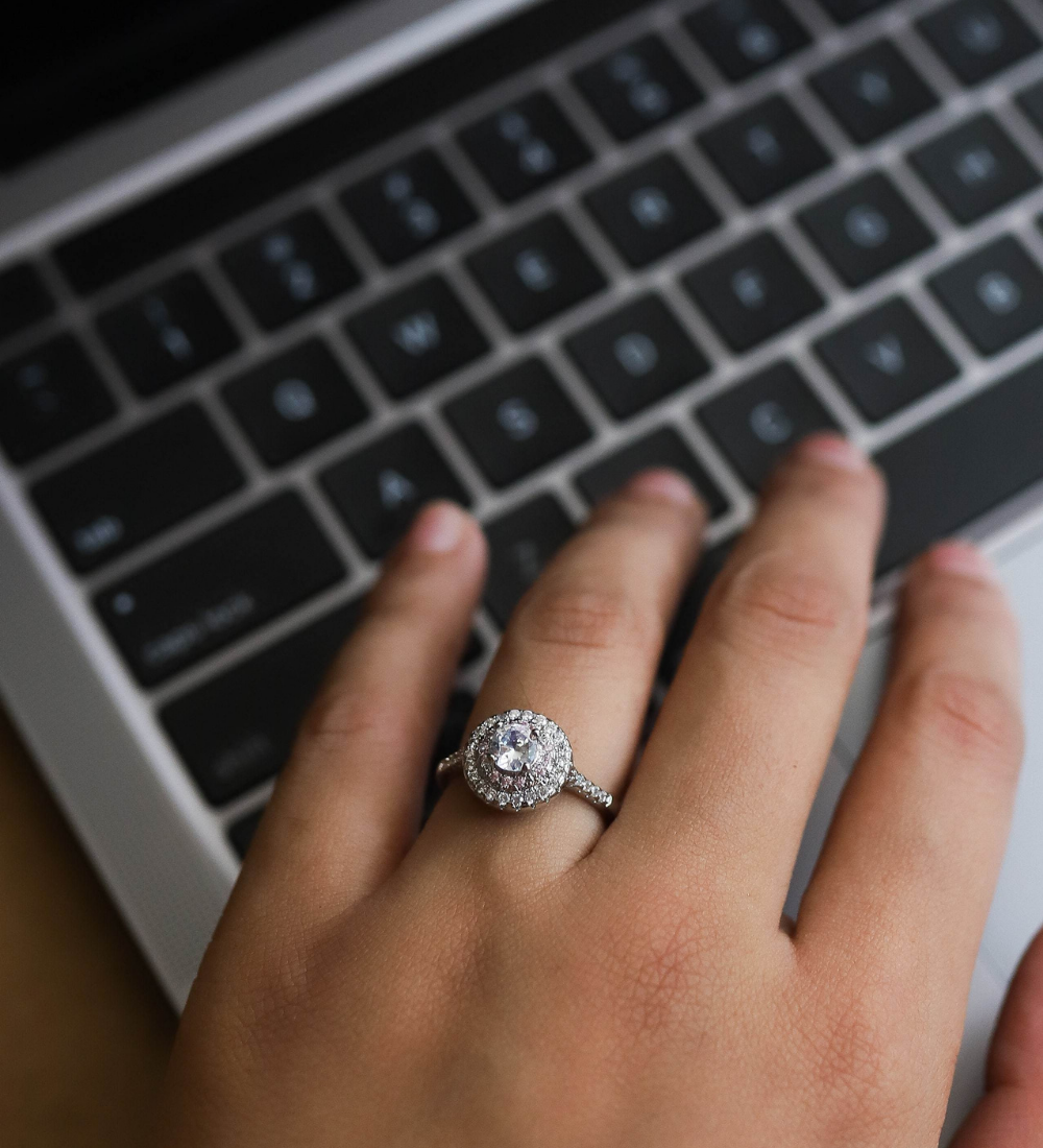 Dainty Star Ring