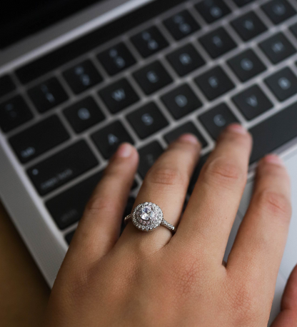 Dainty Star Ring