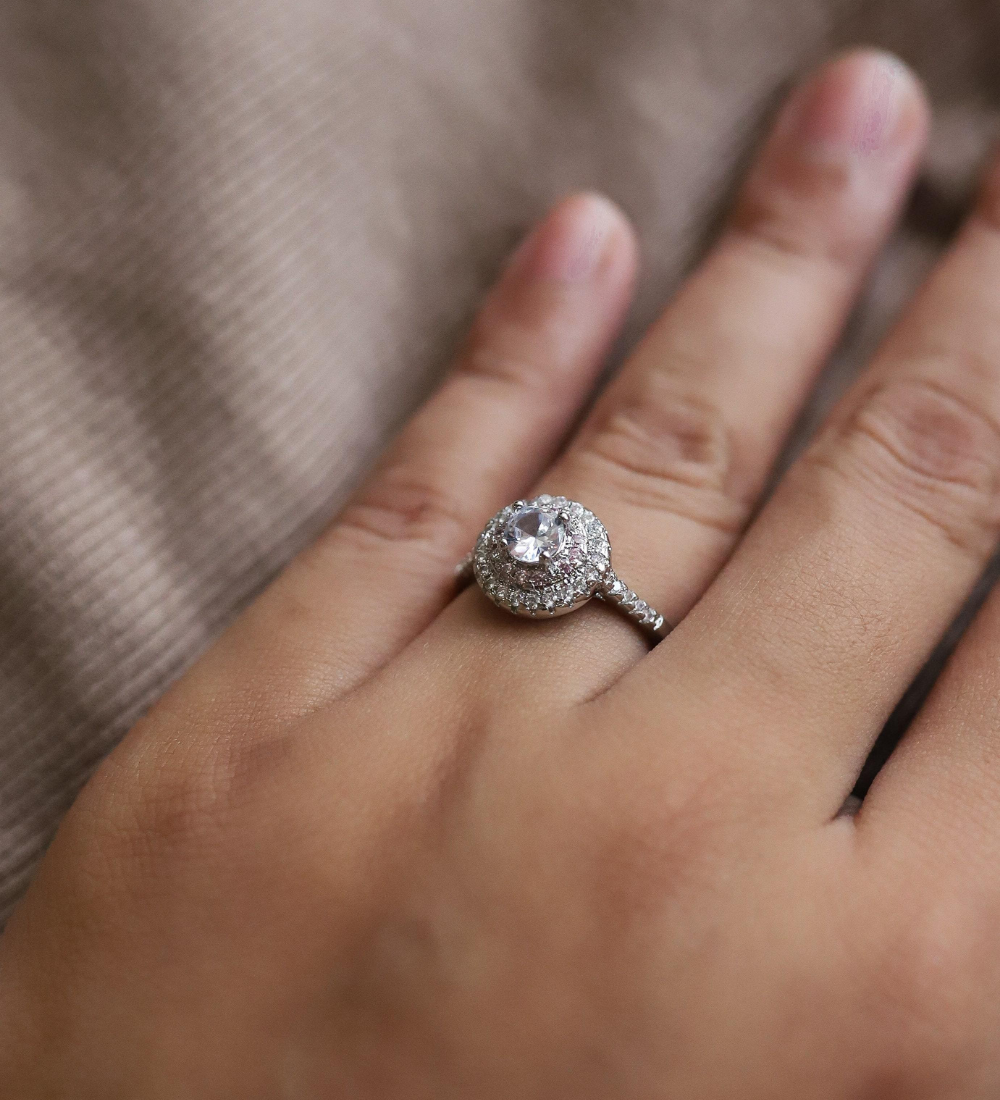 Dainty Star Ring