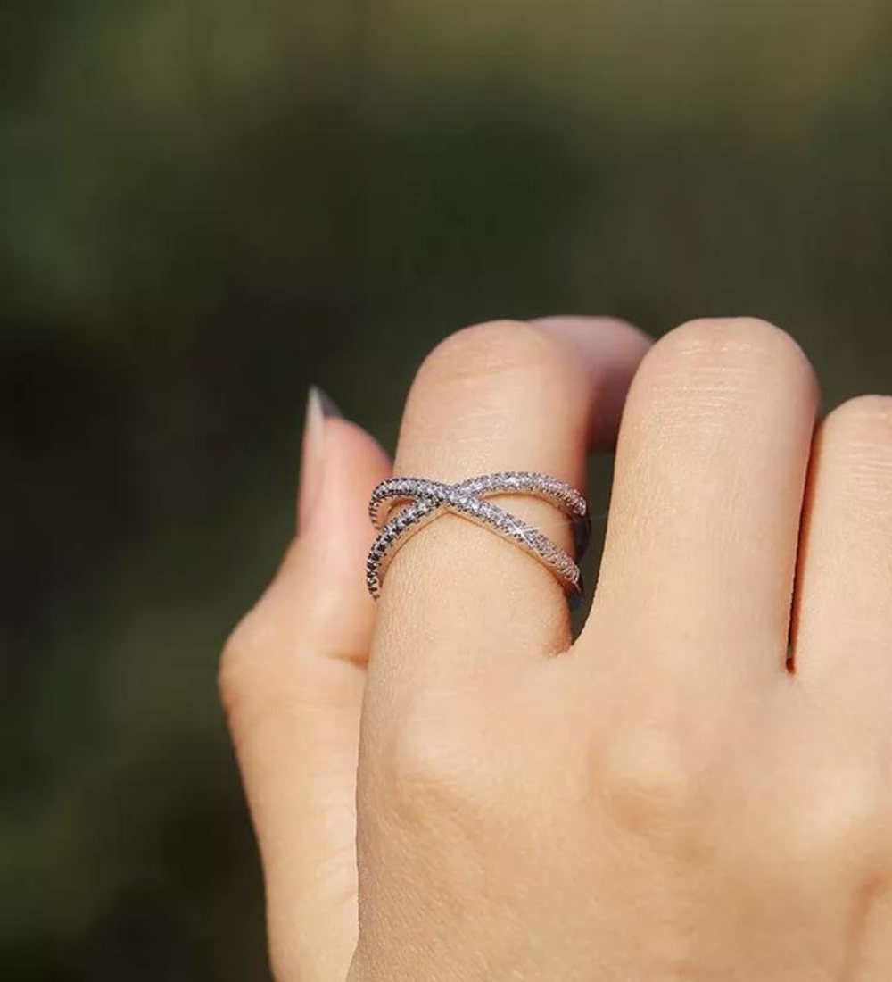 Quadratine ring