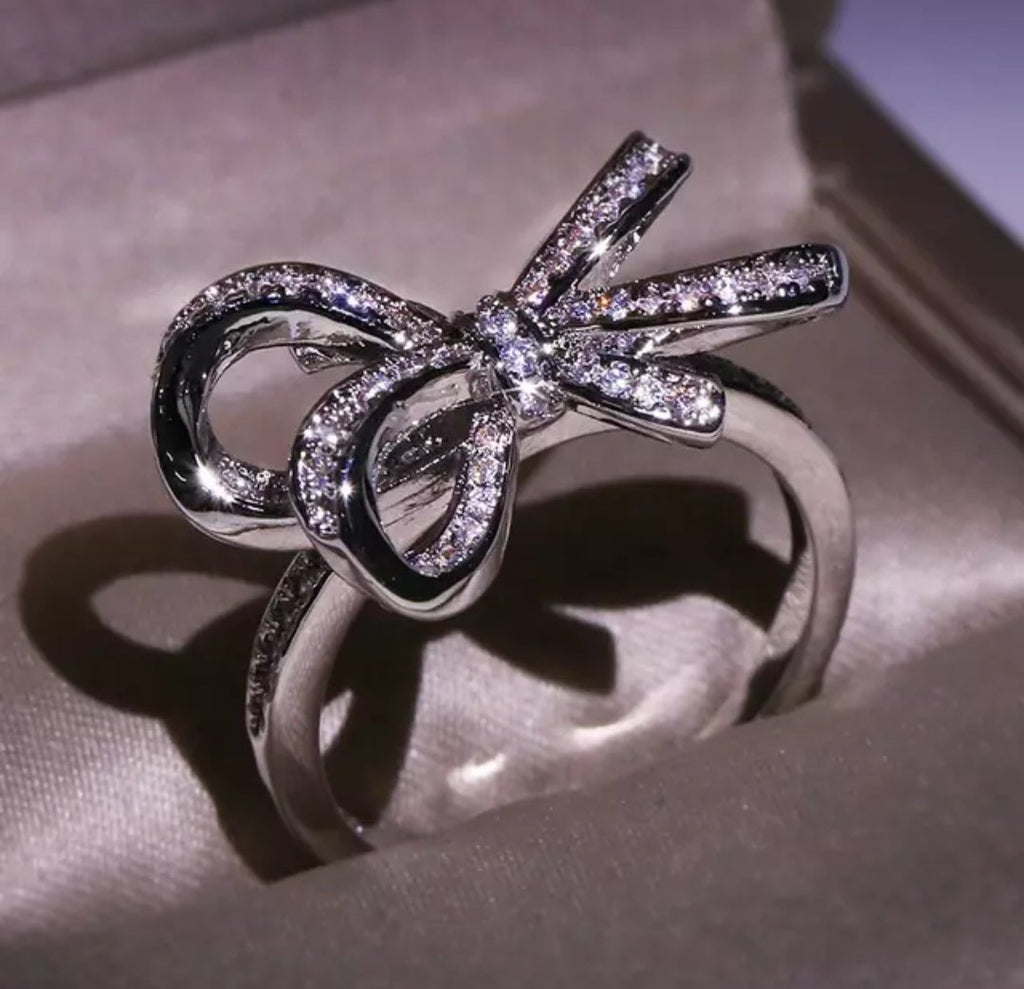 Zircon Ribbon Knot Ring