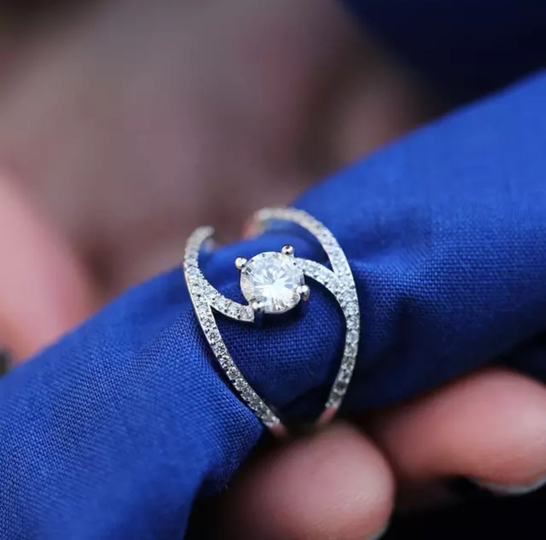 Sculptural Bypass Pave Ring