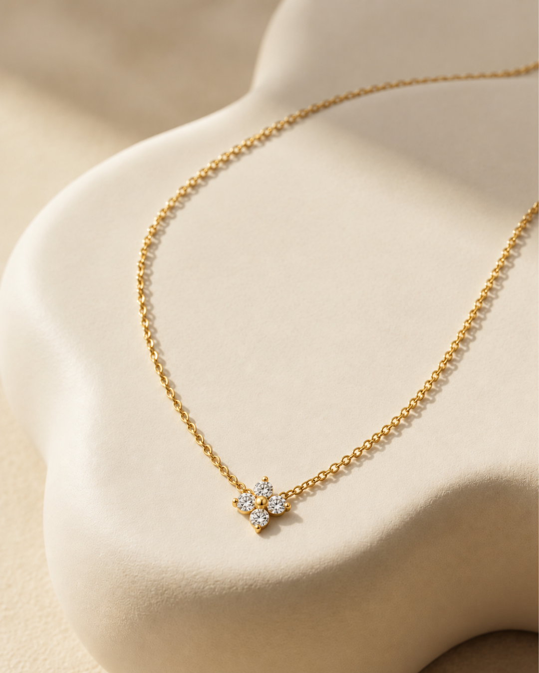 Clover Crystal Necklace - 18k Gold ( Demi Fine )